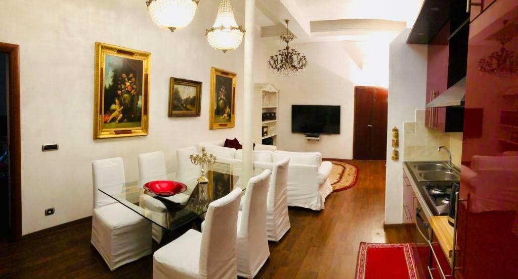 Colosseo Room Рим Екстериор снимка
